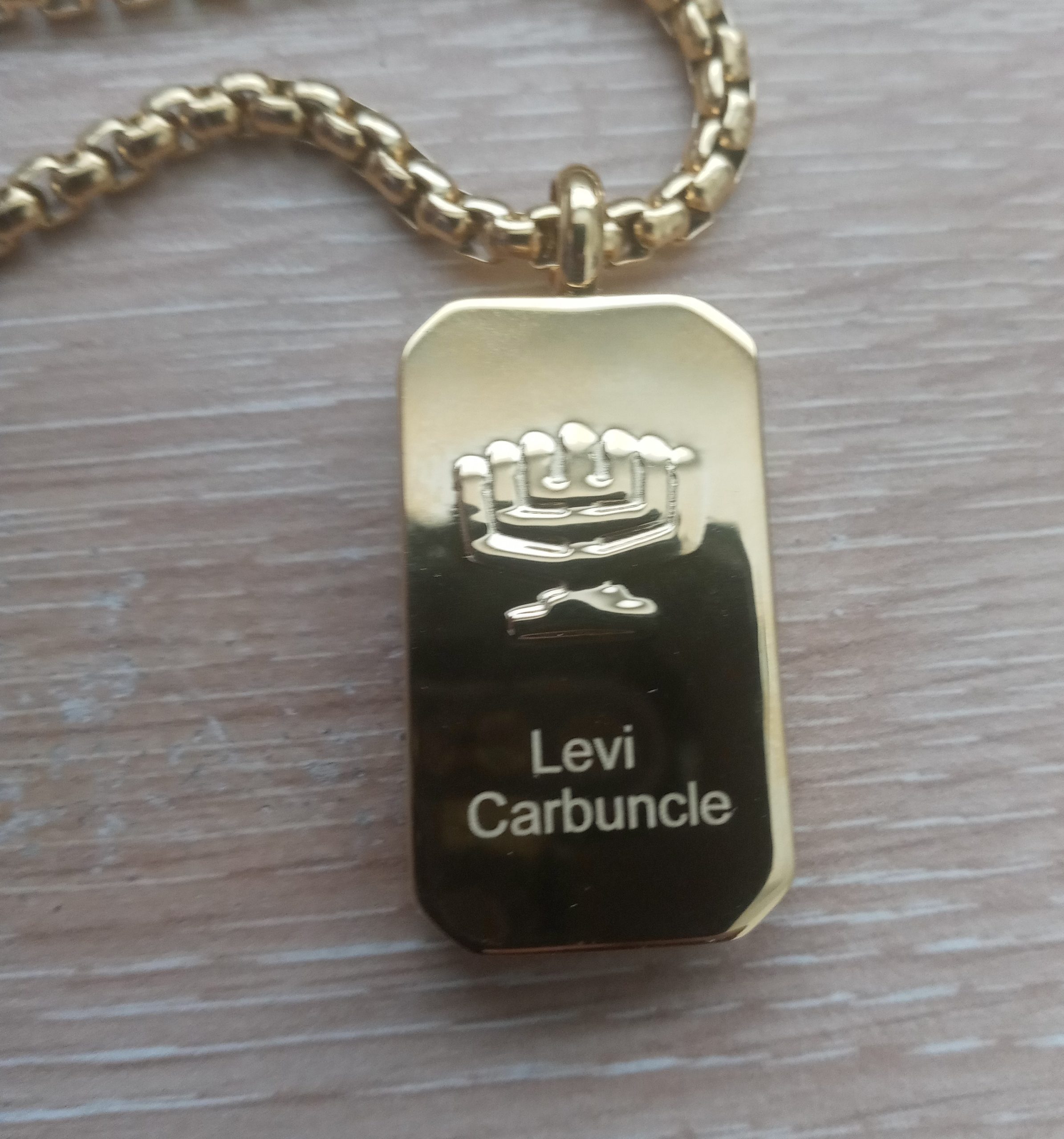 Levi necklace
